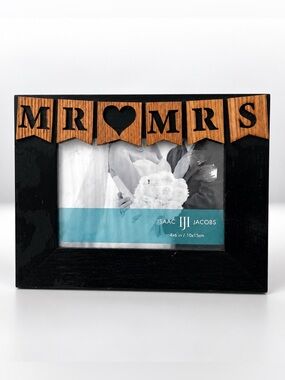Isaac Jacobs Mr & Mrs Rustic Wood 4x6 Wedding Photo Frame